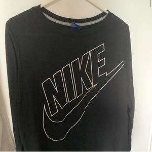 NIKE Long Sleeve Tee